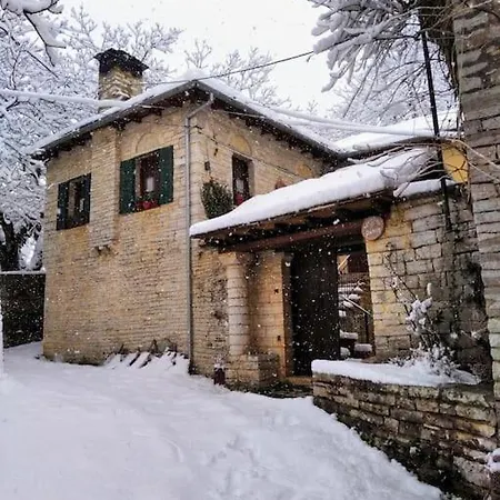 Παραδοσιακό Σπίτι Στο Μονοδένδρι Villa Exterior photo