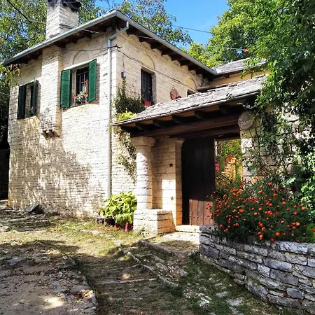Παραδοσιακό Σπίτι Στο Μονοδένδρι Villa Exterior photo