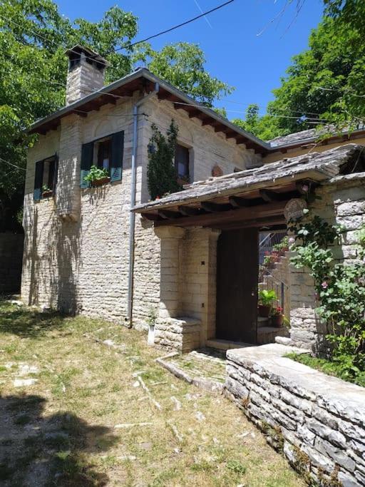 παραδοσιακό σπίτι στο Holiday home